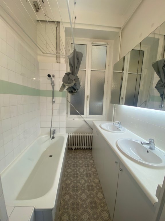 APPARTEMENT T6 A LOUER - LYON 6EME ARRONDISSEMENT Puvis de Chavannes - 148.44 m2 - 2�264,42�&euro; charges comprises par mois