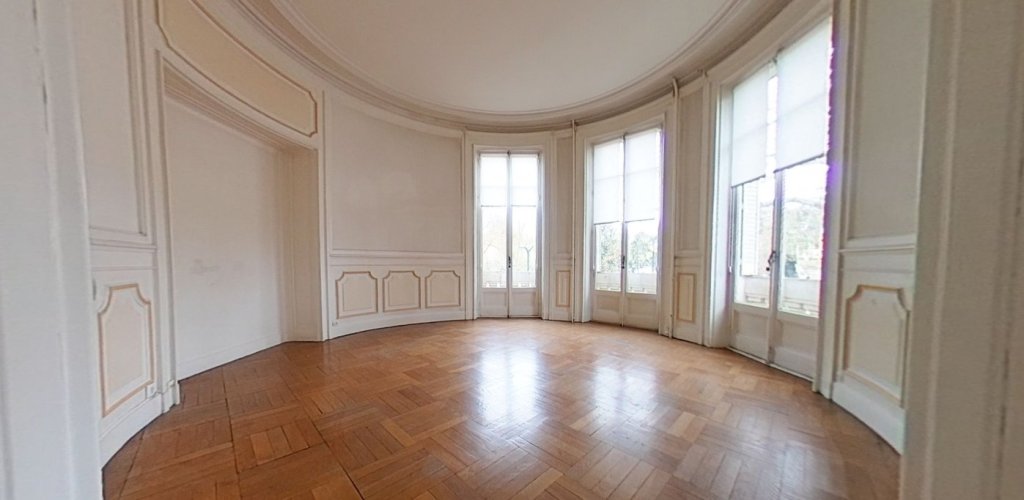 APPARTEMENT T6 A LOUER - LYON 6EME ARRONDISSEMENT Les Belges - 197.68 m2 - 3 332,61 &euro; charges comprises par mois
