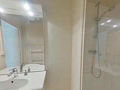 APPARTEMENT T7 A LOUER - LYON 2EME ARRONDISSEMENT Bellecour-a Gourjus - 279.98 m2 - 3 170 &euro; charges comprises par mois