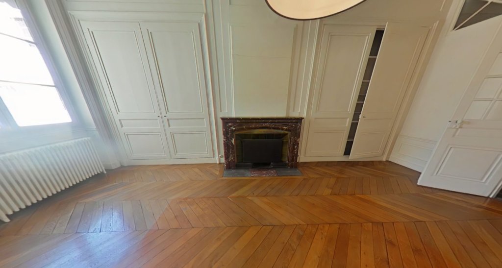APPARTEMENT T7 A LOUER - LYON 2EME ARRONDISSEMENT Bellecour-a Gourjus - 279.98 m2 - 3 170 &euro; charges comprises par mois
