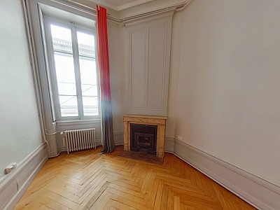 APPARTEMENT T7 A LOUER - LYON 2EME ARRONDISSEMENT Vaubecour-Mairie - 224.36 m2 - 3 150 € charges comprises par mois