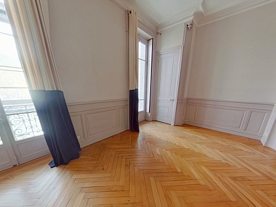 APPARTEMENT T7 A LOUER - LYON 2EME ARRONDISSEMENT Vaubecour-Mairie - 224.36 m2 - 3 150 € charges comprises par mois